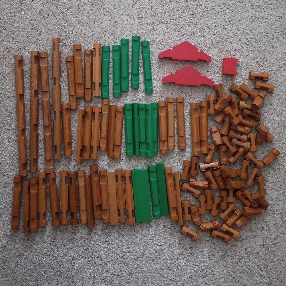 Lot Of Lincoln Logs